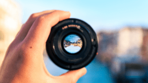 Behind the Lens Insights from Iconic Photographers on Emerging Trends in Modern Photography